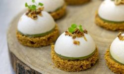 Mousse van room paté, gelei van groene appel en peperkoek