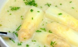 licht gebonden aspergesoep